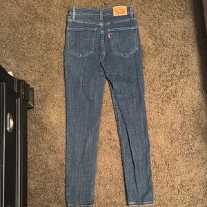 Levi Women’s High Rise Skinny Jeans